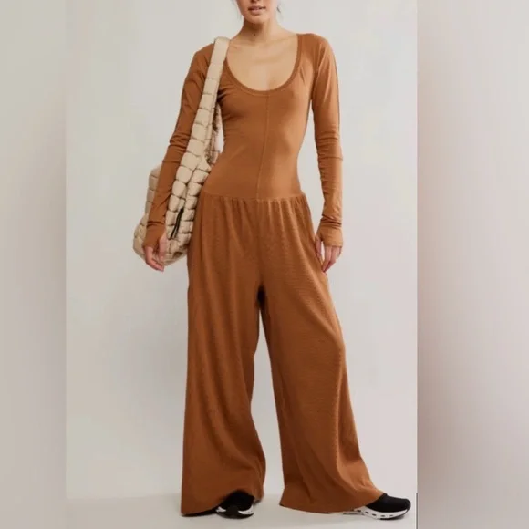 Free People Wide-Leg Scoop-Neck Jumpsuit in Caramel size S NWT - Picture 1 of 6